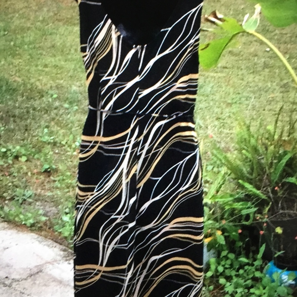 Chic dress - 1 MORE WEEK, THEN GONE